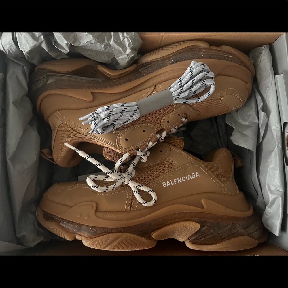 Balenciaga in box still only worn about 2 times great condition